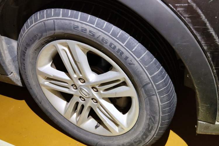 Used GAC Trumpchi GS5 2014 2.0L Automatic Two-Wheel Drive Anniversary Value Edition Right Front Wheel Hub