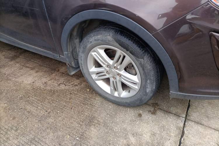 Used GAC Trumpchi GS5 2014 2.0L Automatic Two-Wheel Drive Deluxe Edition Right Front Wheel Hub