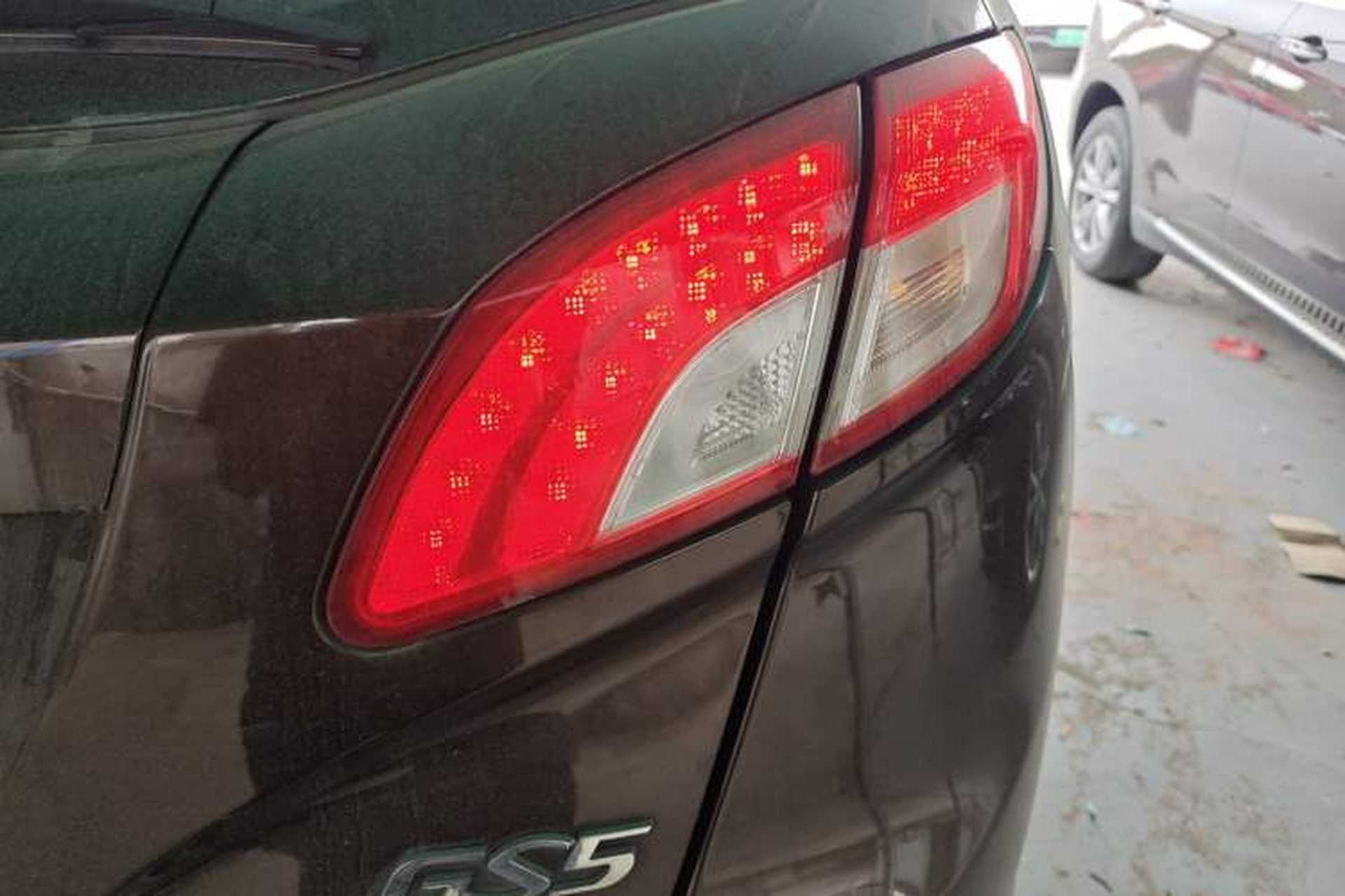 Used GAC Trumpchi GS5 2014 2.0L Automatic Two-Wheel Drive Anniversary Value Edition Right Rear Taillight