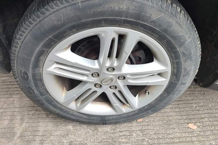 Used GAC Trumpchi GS5 2014 2.0L Automatic Two-Wheel Drive Anniversary Value Edition Right Rear Wheel Hub