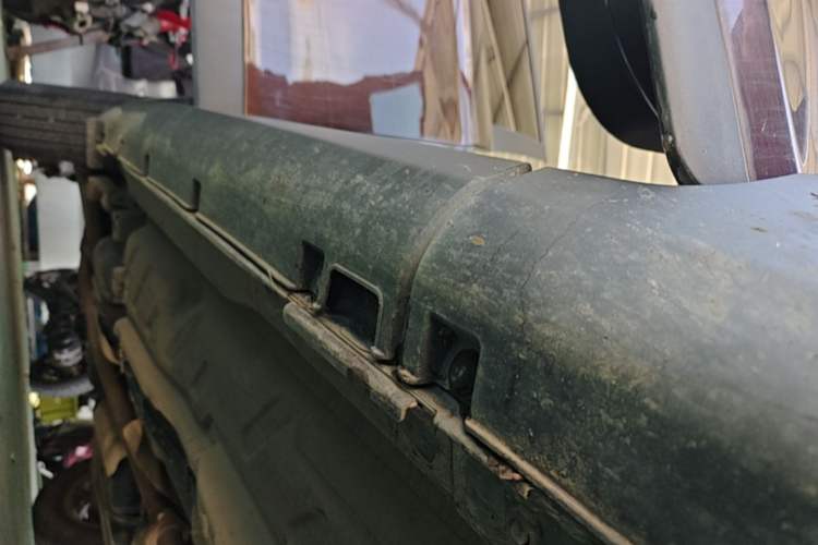 Used GAC Trumpchi GS5 2014 2.0L Automatic Two-Wheel Drive Deluxe Edition Right Side Sill
