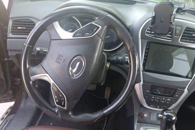 Used GAC Trumpchi GS5 2014 1.8T Automatic Two-Wheel Drive Supreme Edition Steering Wheel