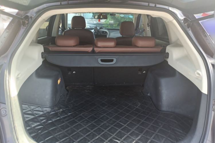 Used GAC Trumpchi GS5 2014 1.8T Automatic Two-Wheel Drive Supreme Edition Trunk