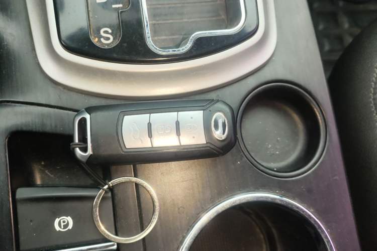 Used GAC Trumpchi GS5 2014 2.0L Automatic Two-Wheel Drive Anniversary Value Edition Vehicle Key
