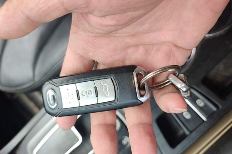 Used GAC Trumpchi GS5 2014 2.0L Automatic Two-Wheel Drive Anniversary Value Edition Vehicle Key