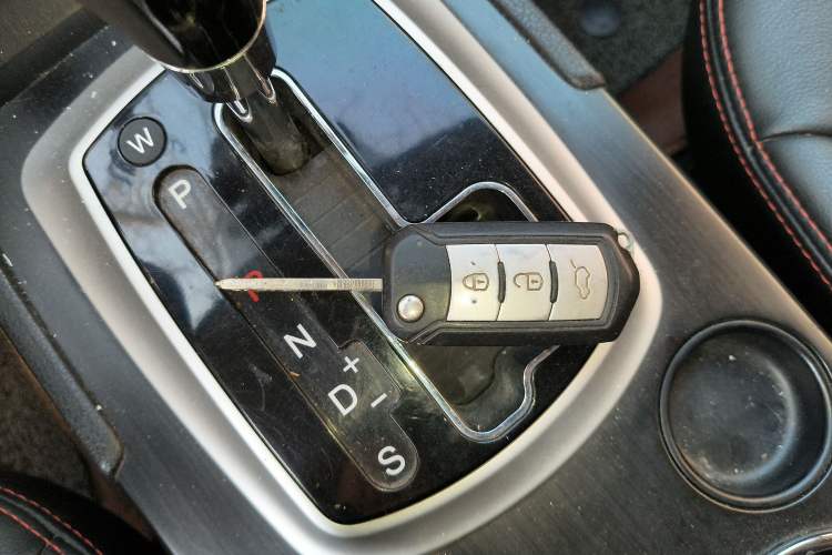 Used GAC Trumpchi GS5 2014 2.0L Automatic Two-Wheel Drive Deluxe Edition Vehicle Key