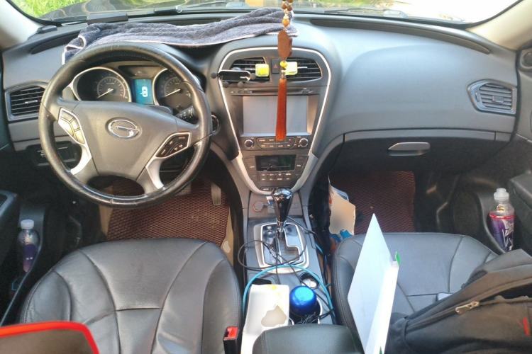 Used GAC Trumpchi GS5 2014 2.0L Automatic Two-Wheel Drive Anniversary Value Edition Center Console