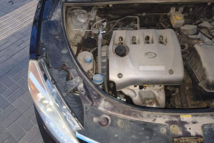 Used GAC Trumpchi GS5 2014 2.0L Automatic Two-Wheel Drive Anniversary Value Edition Engine Bay Right