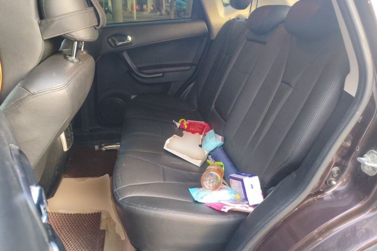 Used GAC Trumpchi GS5 2014 2.0L Automatic Two-Wheel Drive Anniversary Value Edition Left Rear Seat