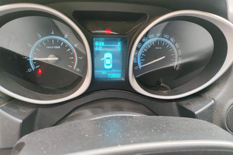 Used GAC Trumpchi GS5 2014 2.0L Manual Two-Wheel Drive Anniversary Value Edition Odometer Close Up