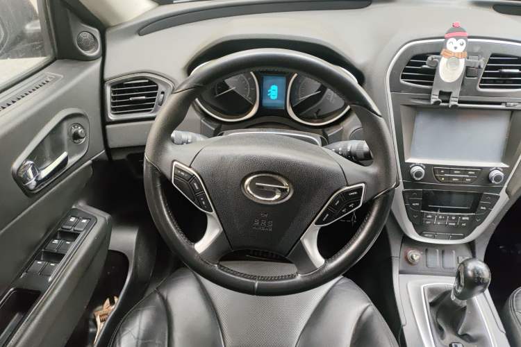 Used GAC Trumpchi GS5 2014 2.0L Manual Two-Wheel Drive Anniversary Value Edition Steering Wheel