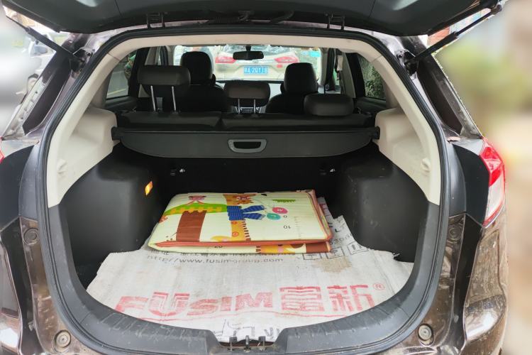 Used GAC Trumpchi GS5 2014 2.0L Manual Two-Wheel Drive Anniversary Value Edition Trunk