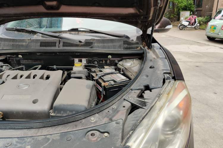 Used GAC Trumpchi GS5 2014 2.0L Automatic Two-Wheel Drive Anniversary Value Edition Engine Bay Left