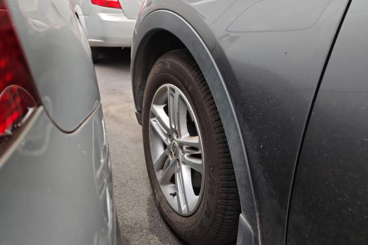 Used GAC Trumpchi GS5 2014 2.0L Automatic Two-Wheel Drive Deluxe Edition Left Front Wheel Hub