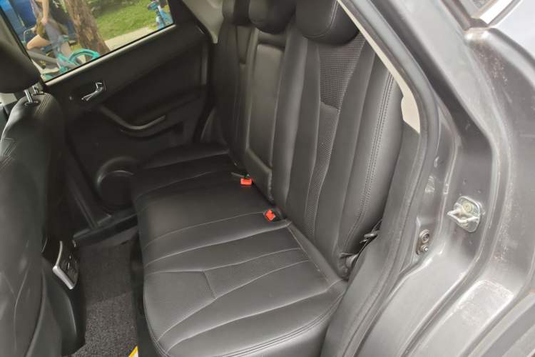 Used GAC Trumpchi GS5 2014 2.0L Automatic Two-Wheel Drive Deluxe Edition Left Rear Seat