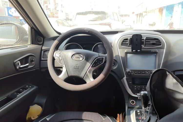 Used GAC Trumpchi GS5 2014 2.0L Automatic Two-Wheel Drive Anniversary Value Edition Steering Wheel