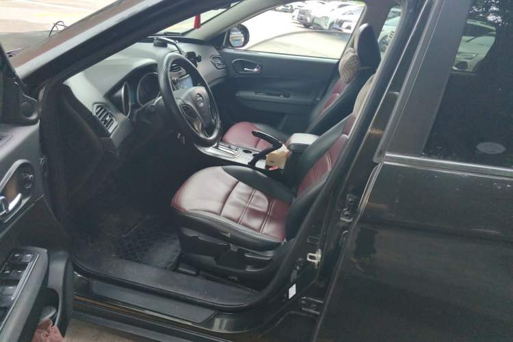 Used GAC Trumpchi GS5 2014 1.8T Automatic Two-Wheel Drive Supreme Edition Driver Seat