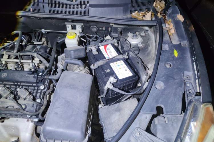 Used GAC Trumpchi GS5 2014 2.0L Automatic Two-Wheel Drive Anniversary Value Edition Engine Bay Left