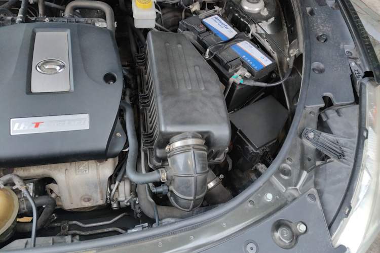 Used GAC Trumpchi GS5 2014 1.8T Automatic Two-Wheel Drive Supreme Edition Engine Bay Left