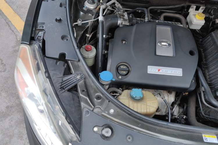 Used GAC Trumpchi GS5 2014 1.8T Automatic Two-Wheel Drive Supreme Edition Engine Bay Right