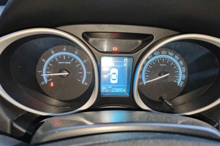 Used GAC Trumpchi GS5 2014 1.8T Automatic Two-Wheel Drive Supreme Edition Instrument Cluster