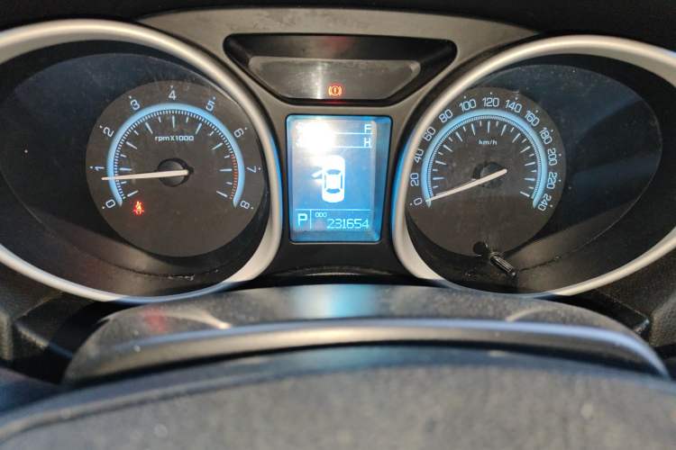 Used GAC Trumpchi GS5 2014 1.8T Automatic Two-Wheel Drive Supreme Edition Odometer Close Up