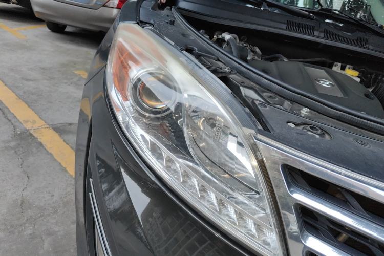 Used GAC Trumpchi GS5 2014 1.8T Automatic Two-Wheel Drive Supreme Edition Right Front Headlight