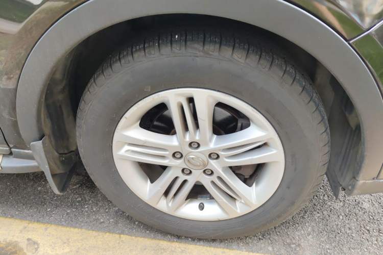 Used GAC Trumpchi GS5 2014 2.0L Manual Two-Wheel Drive Anniversary Value Edition Right Front Wheel Hub
