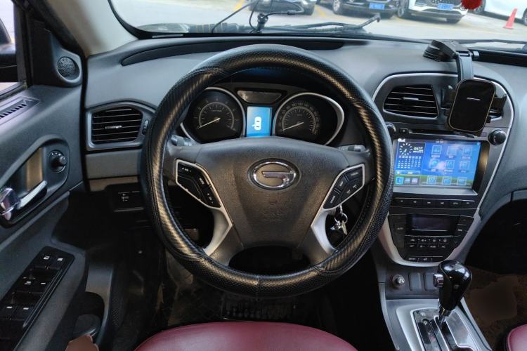 Used GAC Trumpchi GS5 2014 1.8T Automatic Two-Wheel Drive Supreme Edition Steering Wheel