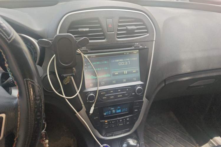Used GAC Trumpchi GS5 2014 2.0L Automatic Two-Wheel Drive Deluxe Edition Audio And AC Panel