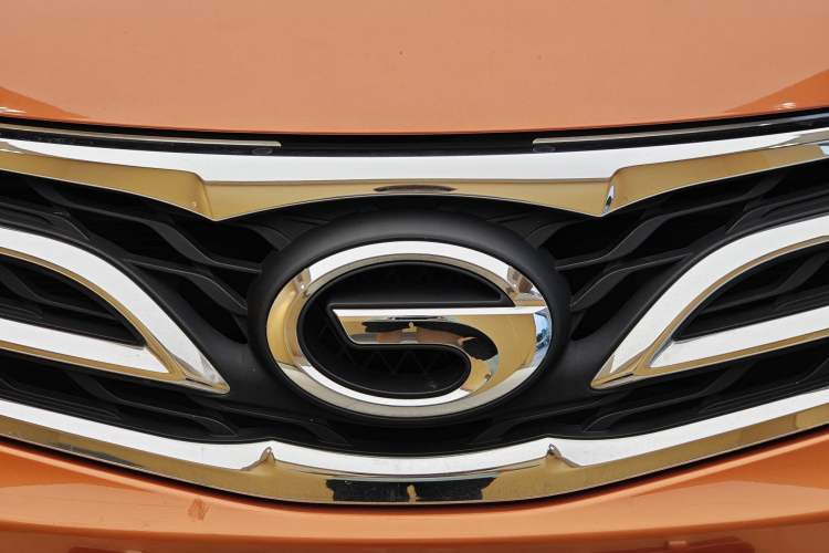 Used GAC Trumpchi GS5 2014 2.0L Automatic Two-Wheel Drive Anniversary Value Edition Exterior 10