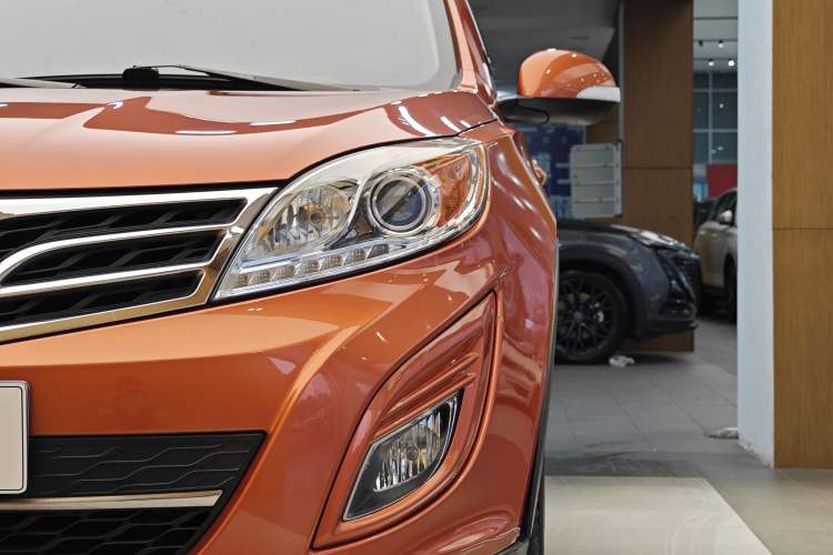 Used GAC Trumpchi GS5 2014 2.0L Automatic Two-Wheel Drive Anniversary Value Edition Exterior 11