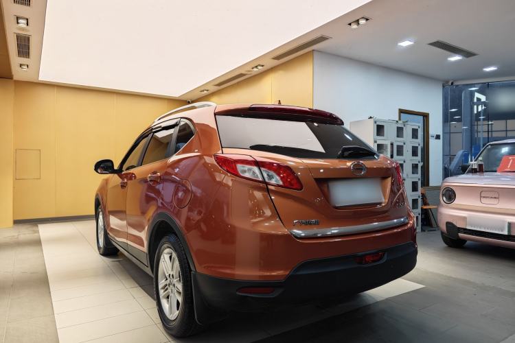 Used GAC Trumpchi GS5 2014 2.0L Automatic Two-Wheel Drive Anniversary Value Edition Exterior 4