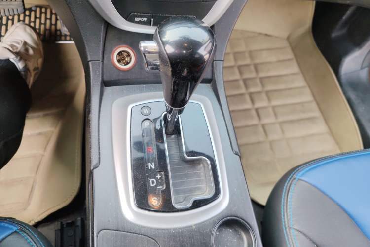 Used GAC Trumpchi GS5 2014 2.0L Automatic Two-Wheel Drive Deluxe Edition Gear Lever