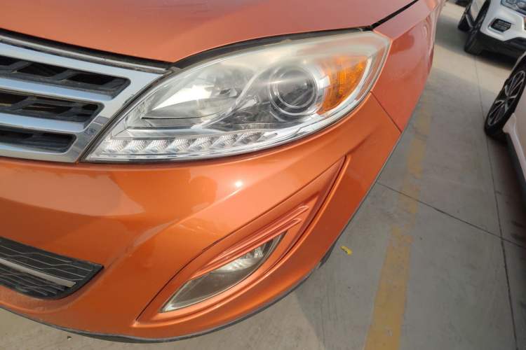 Used GAC Trumpchi GS5 2014 2.0L Automatic Two-Wheel Drive Deluxe Edition Left Front Headlight