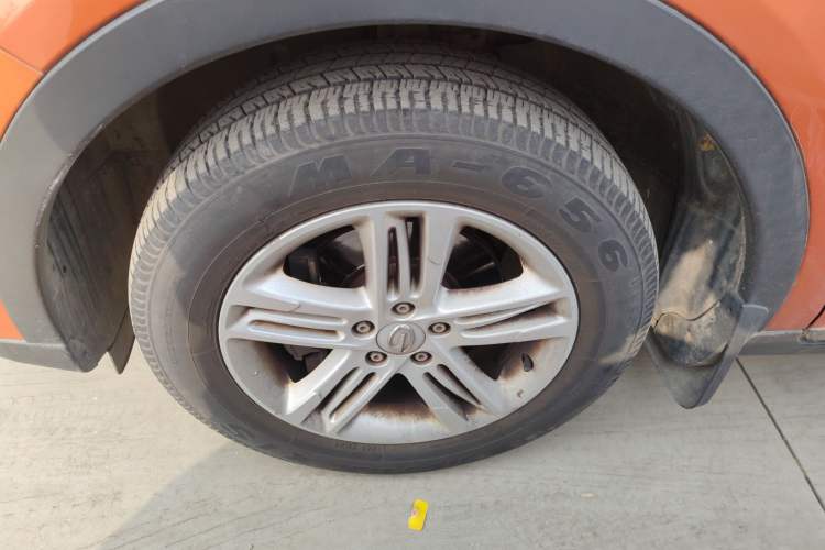 Used GAC Trumpchi GS5 2014 2.0L Automatic Two-Wheel Drive Deluxe Edition Left Front Wheel Hub