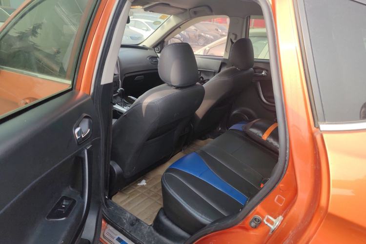 Used GAC Trumpchi GS5 2014 2.0L Automatic Two-Wheel Drive Deluxe Edition Left Rear Seat
