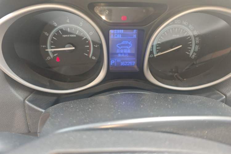 Used GAC Trumpchi GS5 2014 2.0L Automatic Two-Wheel Drive Deluxe Edition Odometer Close Up