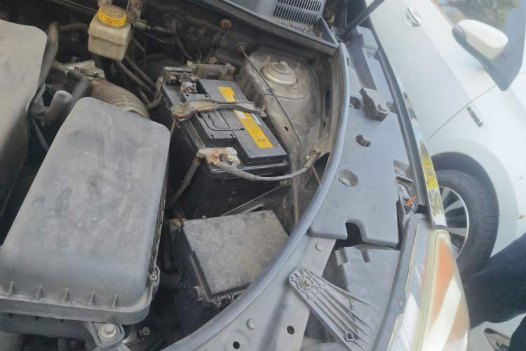 Used GAC Trumpchi GS5 2014 2.0L Automatic Two-Wheel Drive Deluxe Edition Engine Bay Left