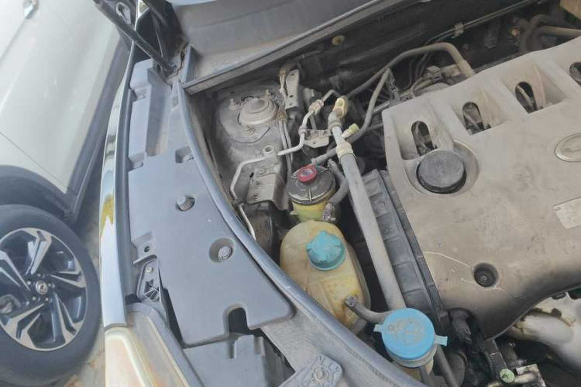 Used GAC Trumpchi GS5 2014 2.0L Automatic Two-Wheel Drive Deluxe Edition Engine Bay Right