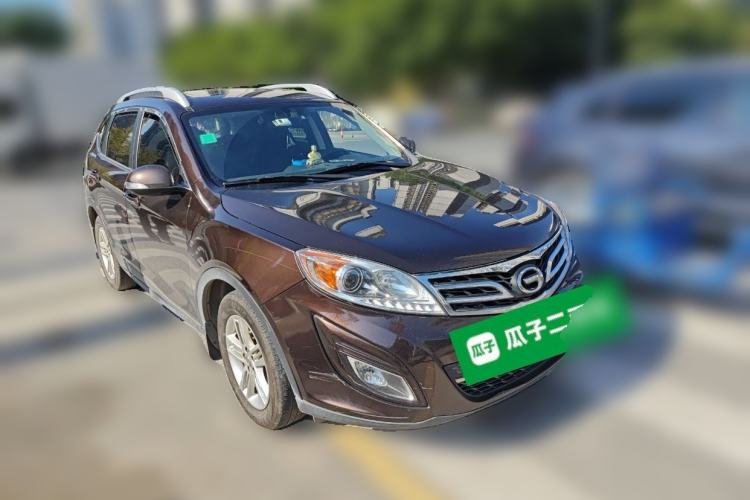 Used GAC Trumpchi GS5 2014 2.0L Automatic Two-Wheel Drive Anniversary Value Edition Front Right 45 Deg