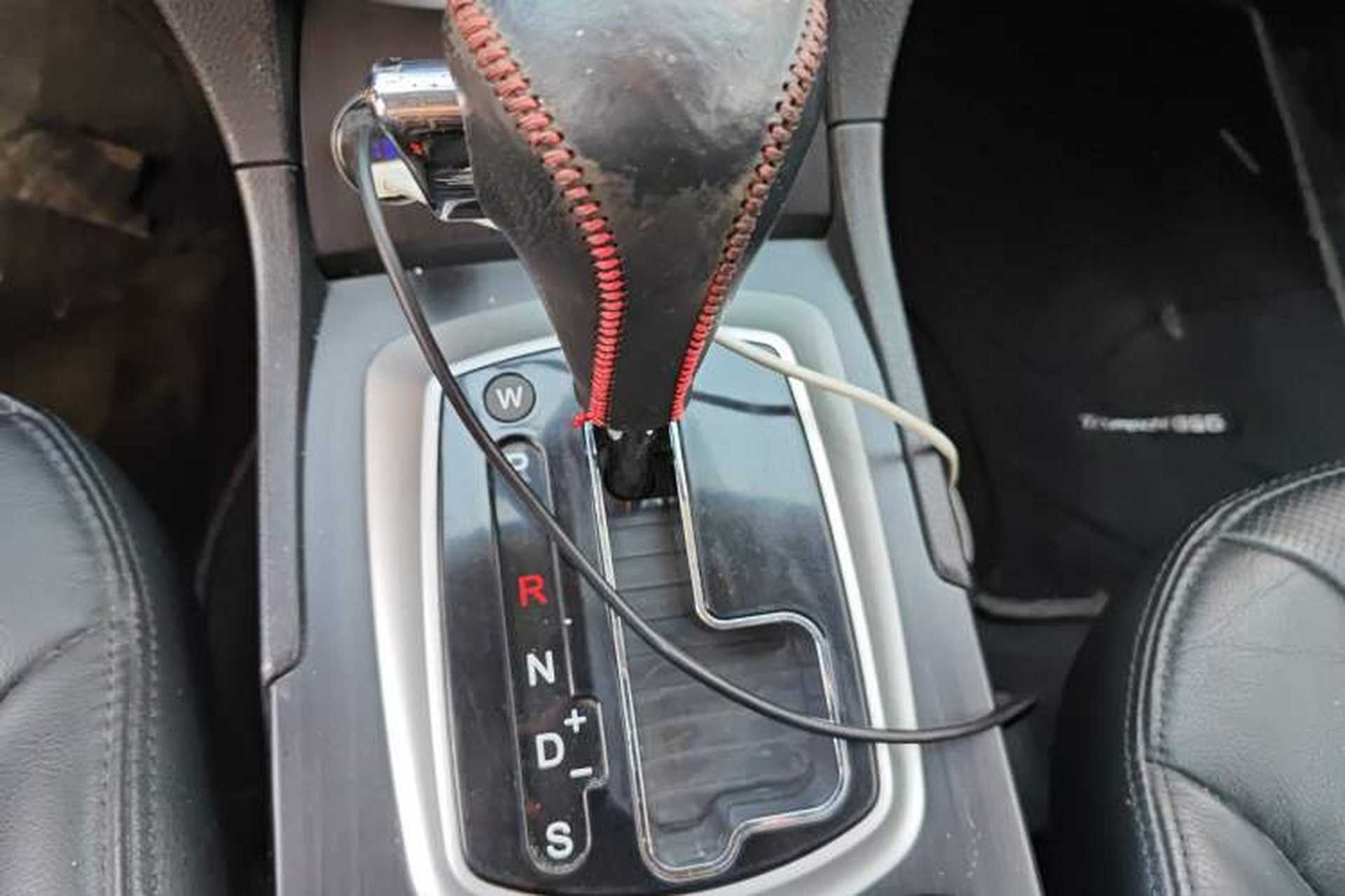 Used GAC Trumpchi GS5 2014 2.0L Automatic Two-Wheel Drive Anniversary Value Edition Gear Lever