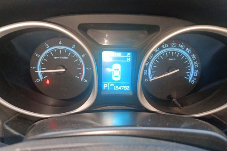 Used GAC Trumpchi GS5 2014 2.0L Automatic Two-Wheel Drive Anniversary Value Edition Instrument Cluster