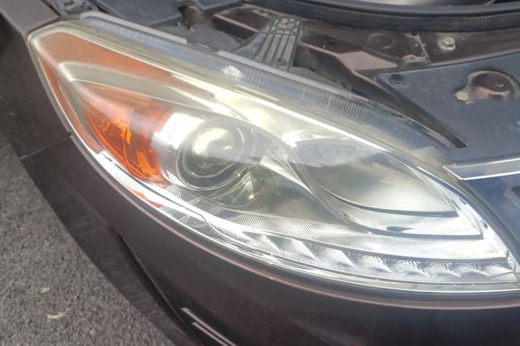 Used GAC Trumpchi GS5 2014 2.0L Automatic Two-Wheel Drive Anniversary Value Edition Right Front Headlight