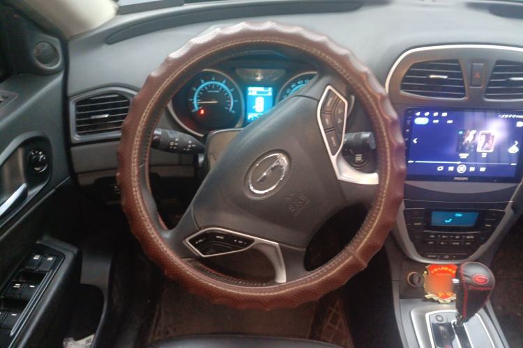 Used GAC Trumpchi GS5 2014 2.0L Automatic Two-Wheel Drive Anniversary Value Edition Steering Wheel