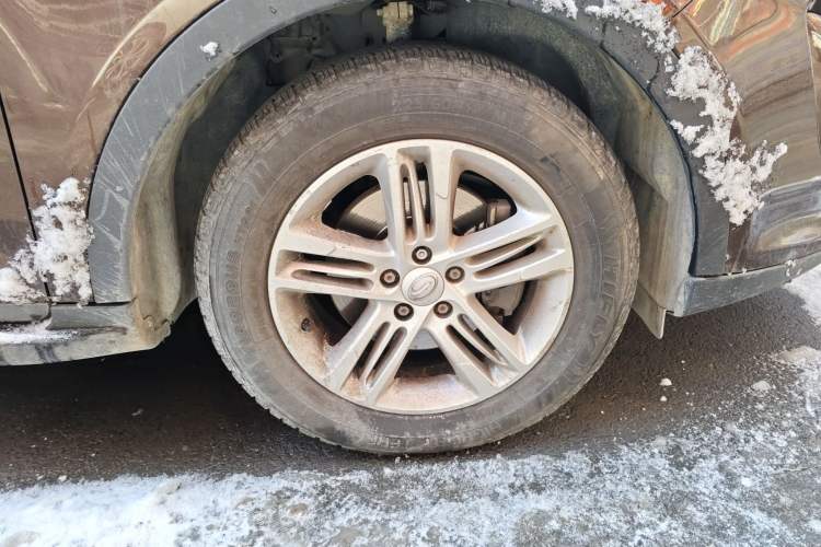 Used GAC Trumpchi GS5 2014 2.0L Automatic Two-Wheel Drive Anniversary Value Edition Right Front Wheel Hub