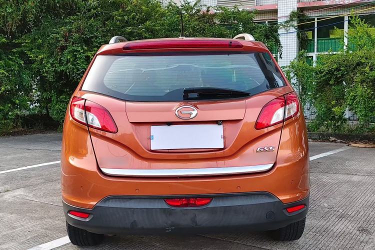 Used GAC Trumpchi GS5 2014 2.0L Automatic Two-Wheel Drive Deluxe Edition Exterior 4