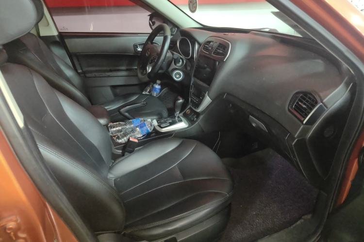 Used GAC Trumpchi GS5 2014 2.0L Automatic Two-Wheel Drive Deluxe Edition Interior 1