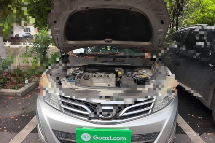 Used GAC Trumpchi GS5 2014 2.0L Automatic Two-Wheel Drive Deluxe Edition Engine Bay