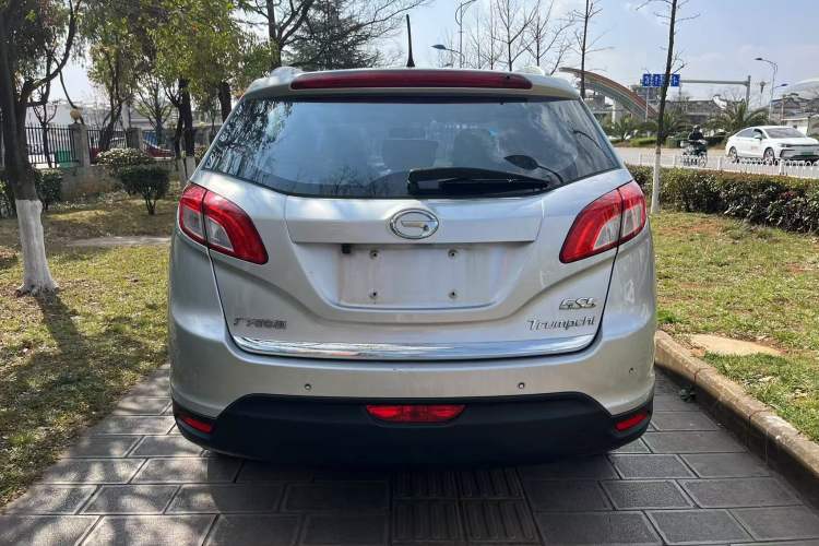 Used GAC Trumpchi GS5 2014 2.0L Automatic Two-Wheel Drive Deluxe Edition Exterior 4